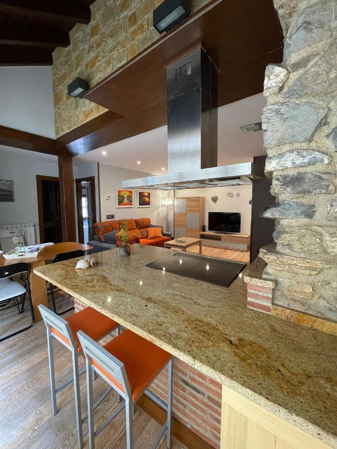 Apartamento Del S XVI En El Casco Historico De Luanco Buitenkant foto